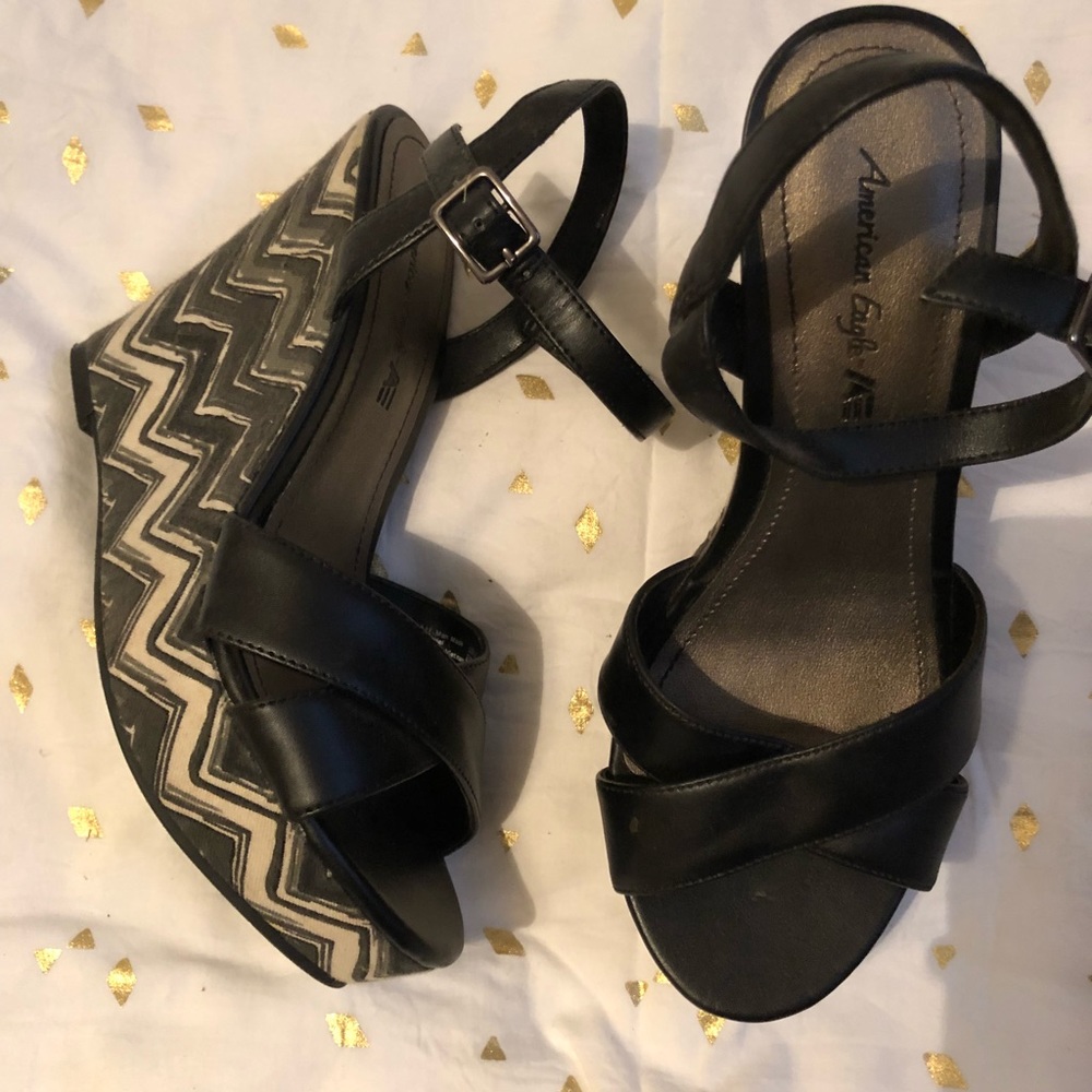 Black and white wedges